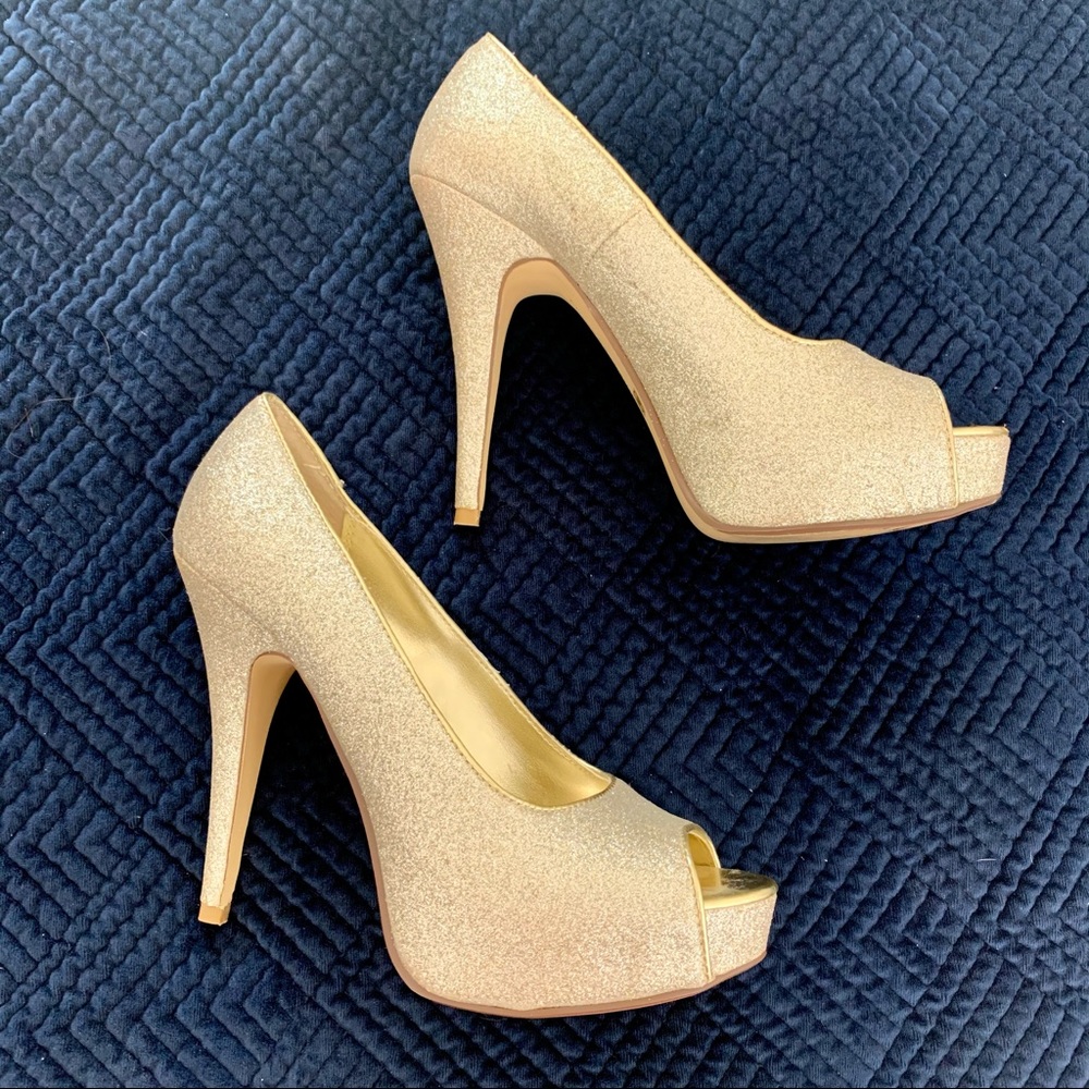💜 Glittery Heels